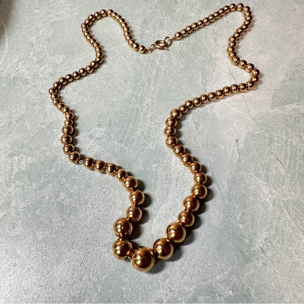 14K Gold Graduated Hollow Bead Necklace on 14K Chain 4 Grams - Picture 9 of 11